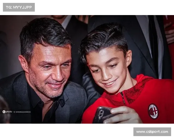 米兰基金会举办慈善赛,马尔蒂尼、萨内蒂等名宿参赛